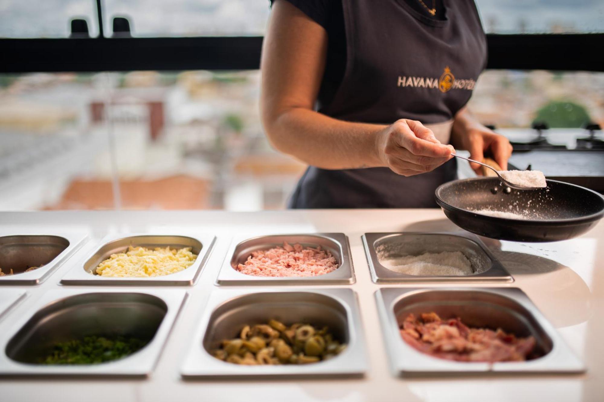 אובראבה Havana Palace Hotel II מראה חיצוני תמונה